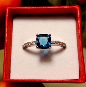 10K WG/Silver Swiss Blue + White Topaz Ring sz 10